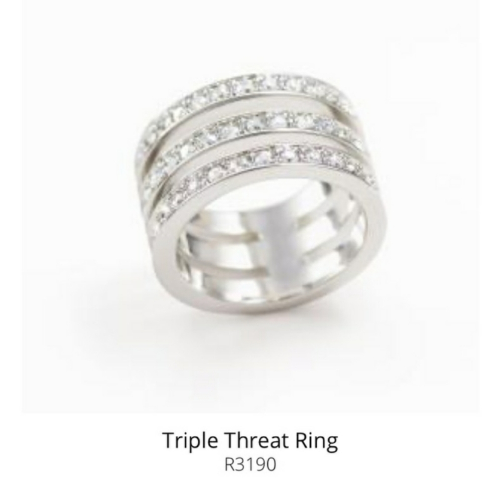 Touchstone Crystal swarowski 9 ring